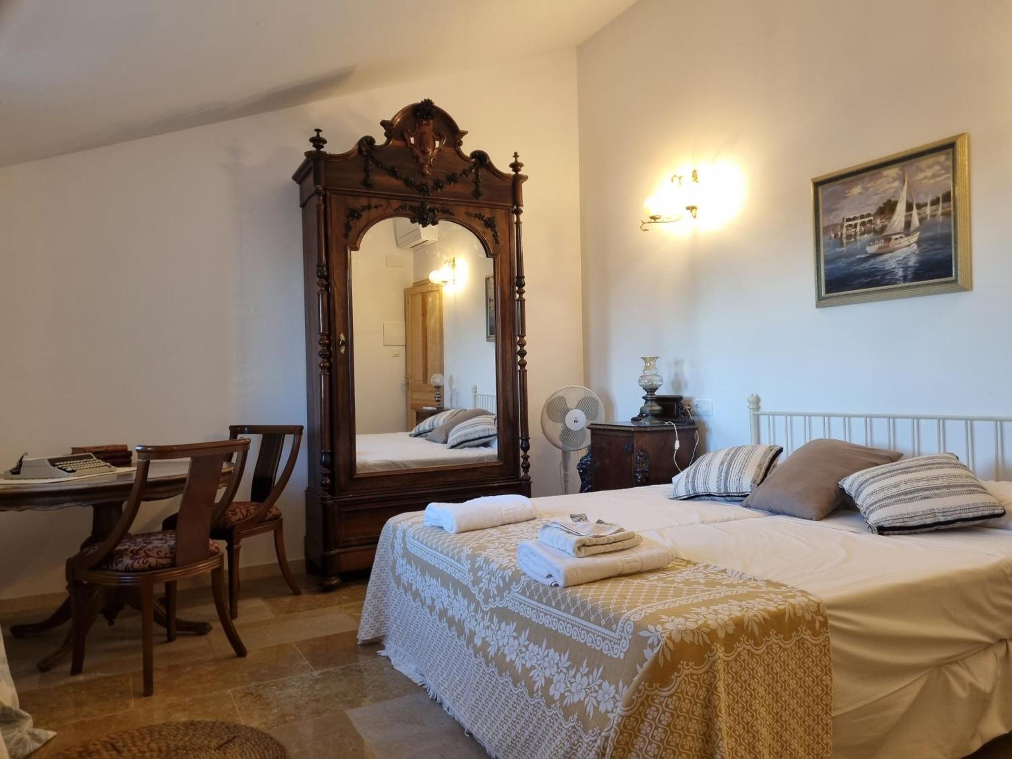 Castell Granadella Hotel L'Ampolla Ngoại thất bức ảnh